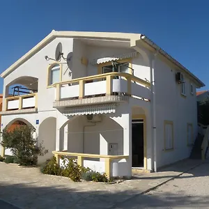 Apartament Ljiljana By Interhome, Vir
